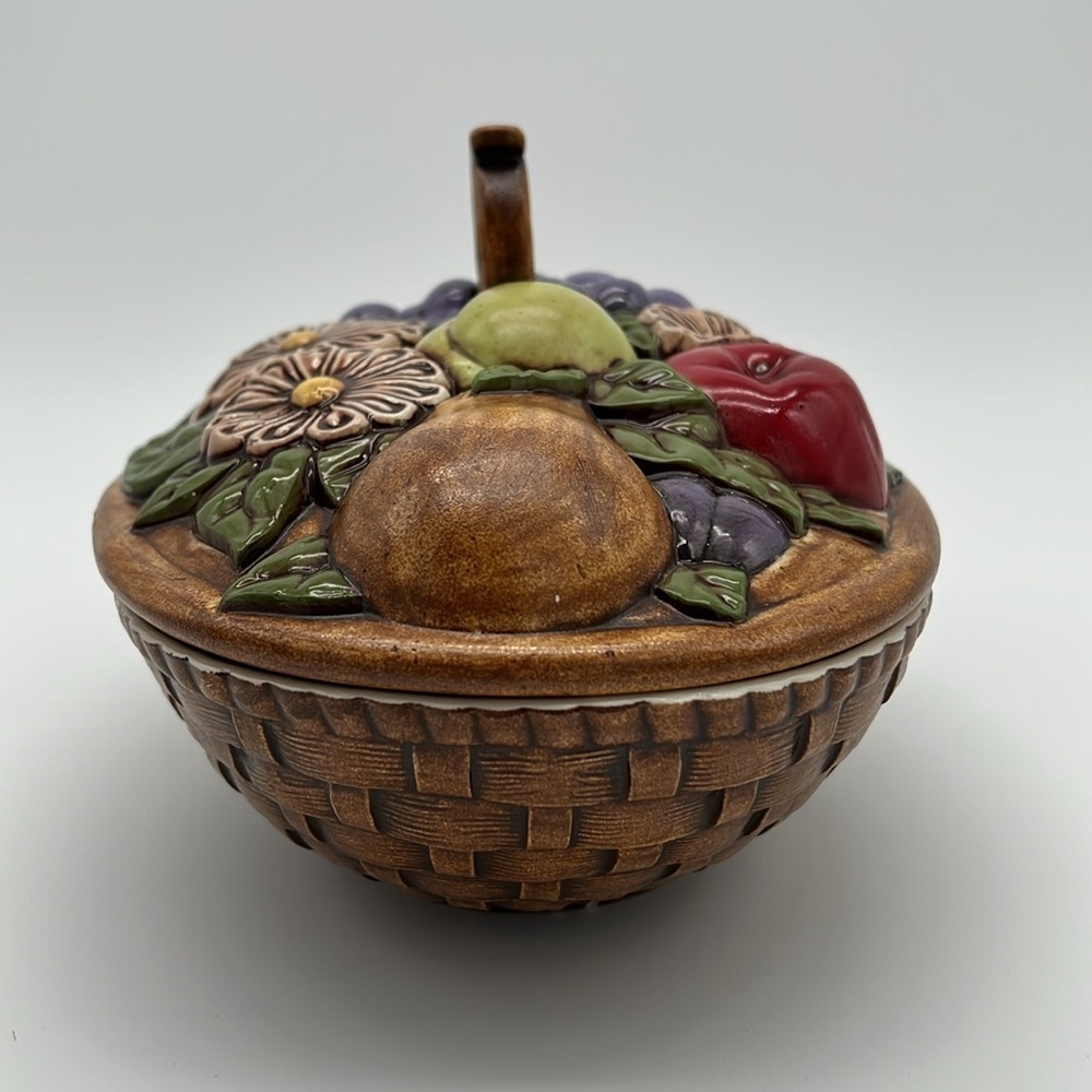 Vintage 1974 ColorfulFruit Basket Painted Ceramic Serving Dish with Lid - Picture 5 of 16